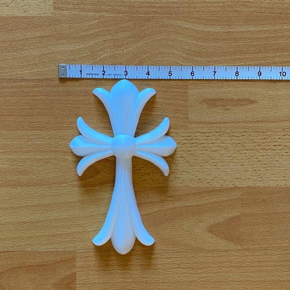 RARE Large 8” CH White Cross Decor - Picture 8 of 8